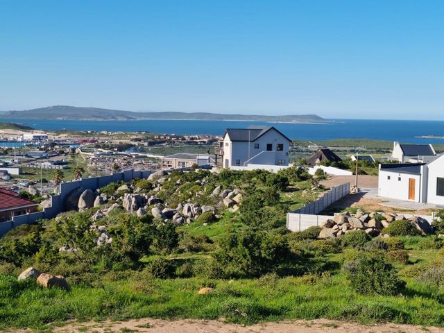 782m² Vacant Land For Sale in Hoogland