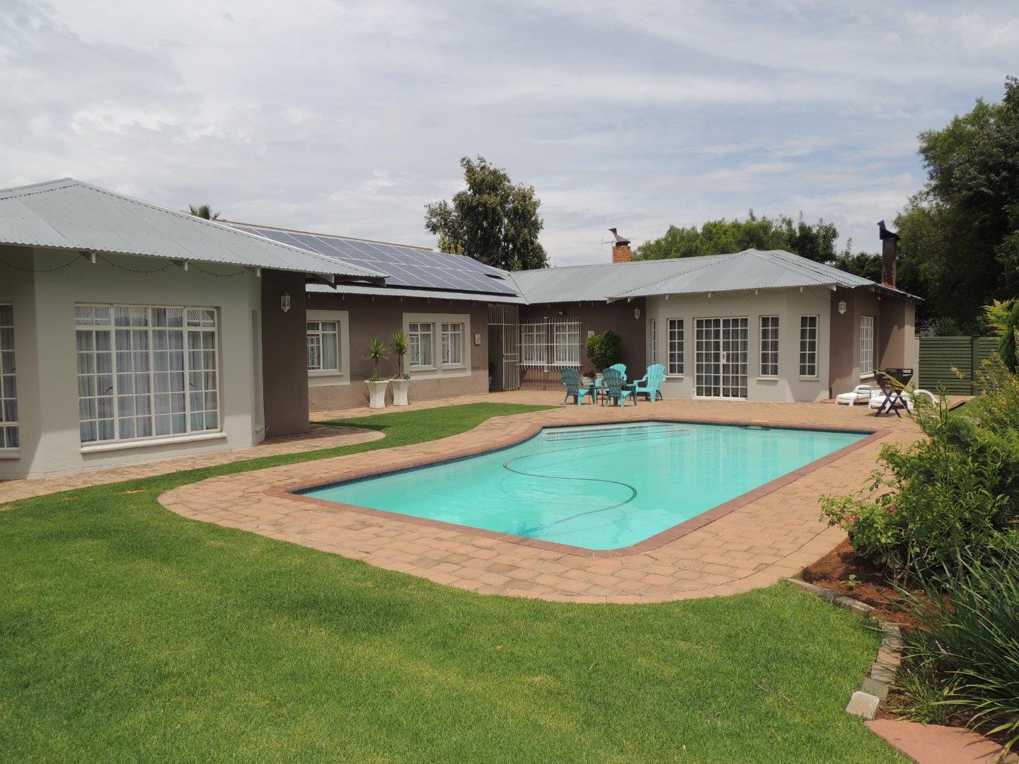 4 Bedroom House for Sale in Park West Bloemfontein