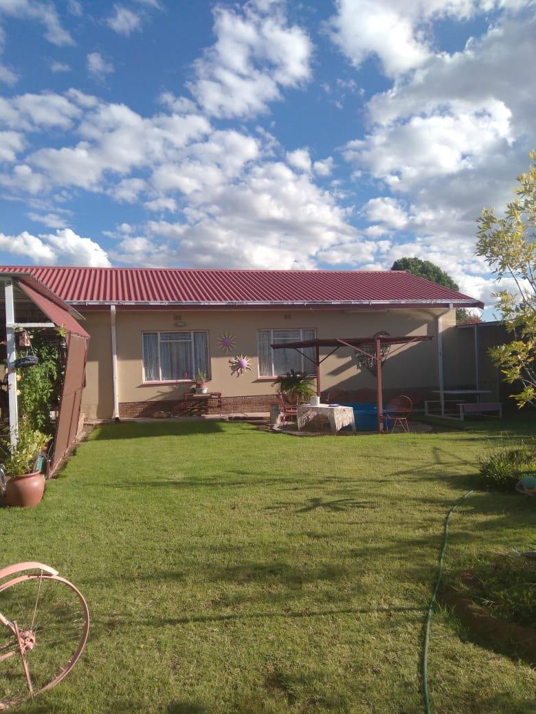 4 Bedroom House for Sale in Edenburg