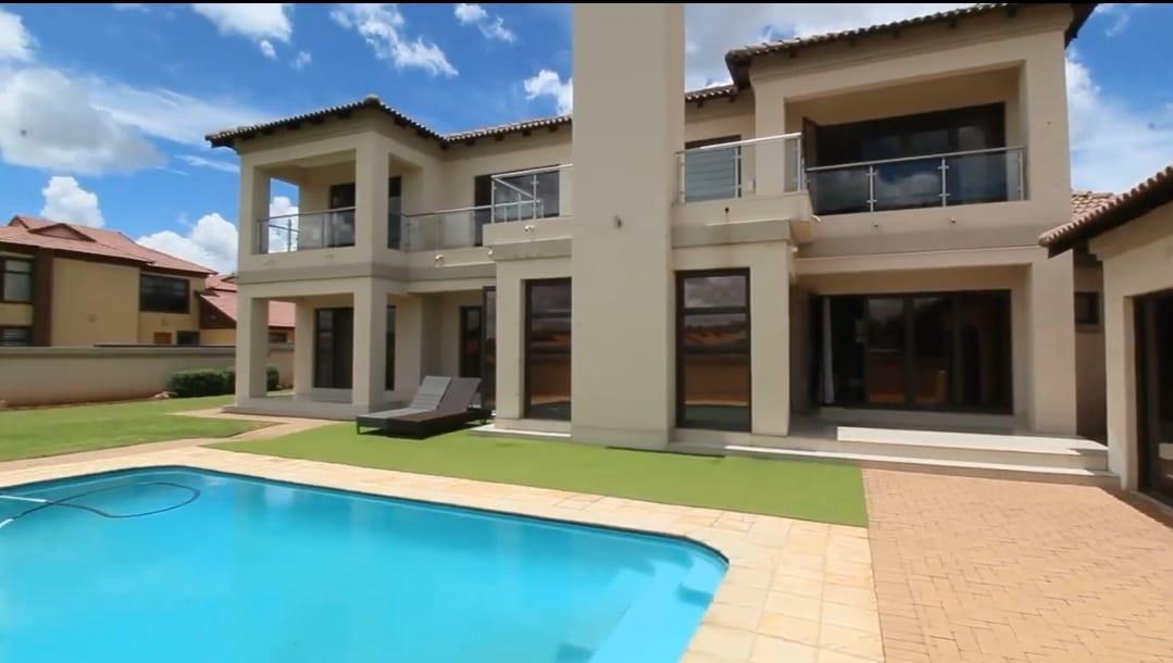 5 Bedroom House for Sale in Lilyvale Estate Bloemfontein