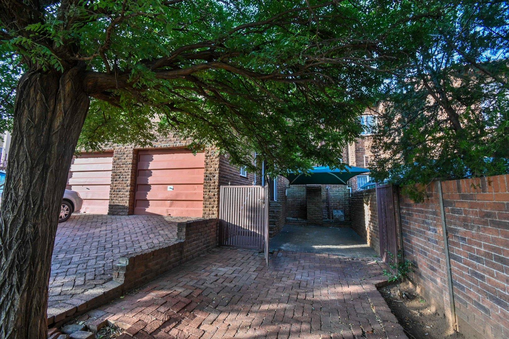 3 Bedroom Townhouse for Sale in Pellissier