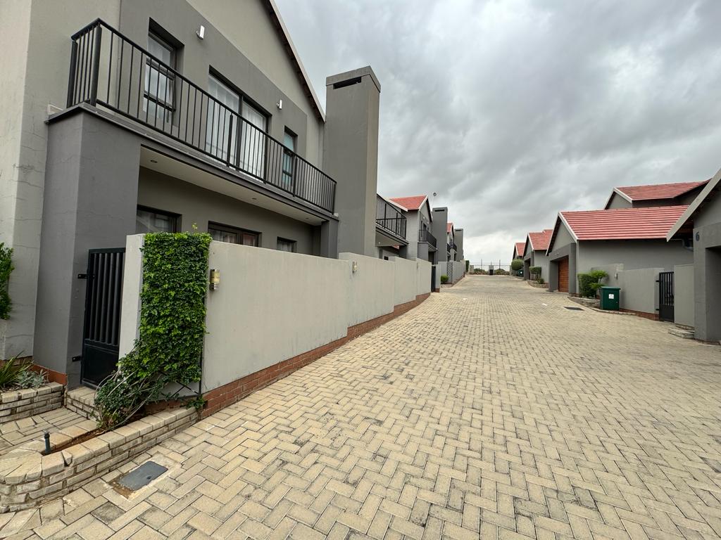 4 Bedroom Townhouse for Sale in Wild Olive Estate, Ivy Hill