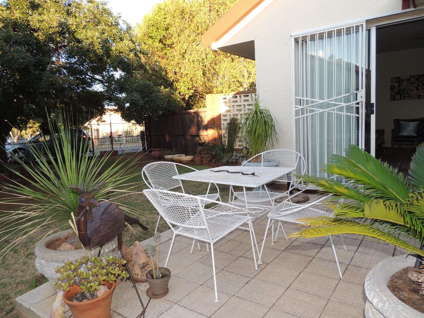 3 Bedroom Townhouse for Sale in Fleurdal