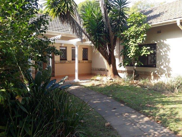 2 Bedroom Townhouse for Sale in Waterfall