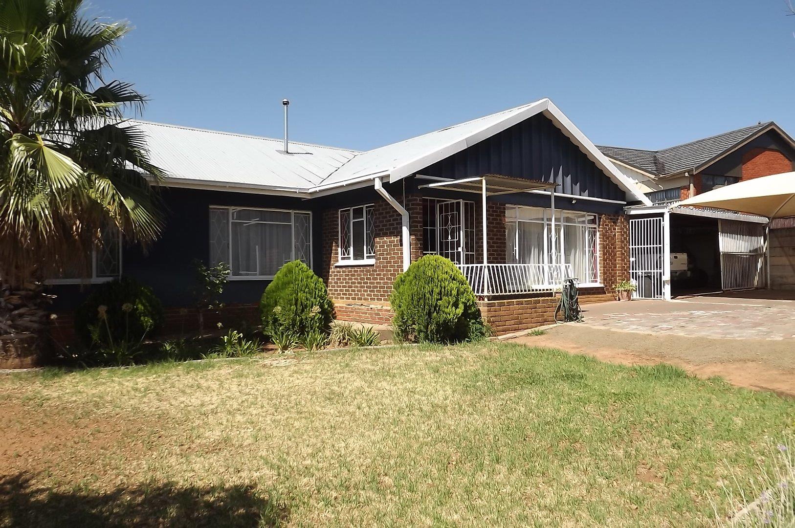 4 Bedroom House for Sale in Fleurdal Bloemfontein, Fleurdal