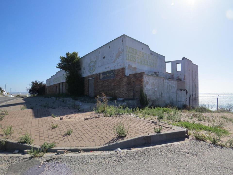 1,800m² Business For Sale in Saldanha Harbour