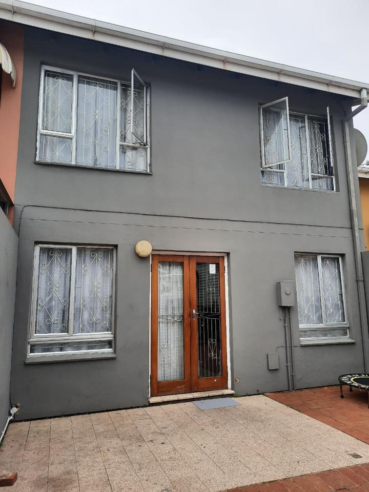3 Bedroom House for Sale in Newlands West