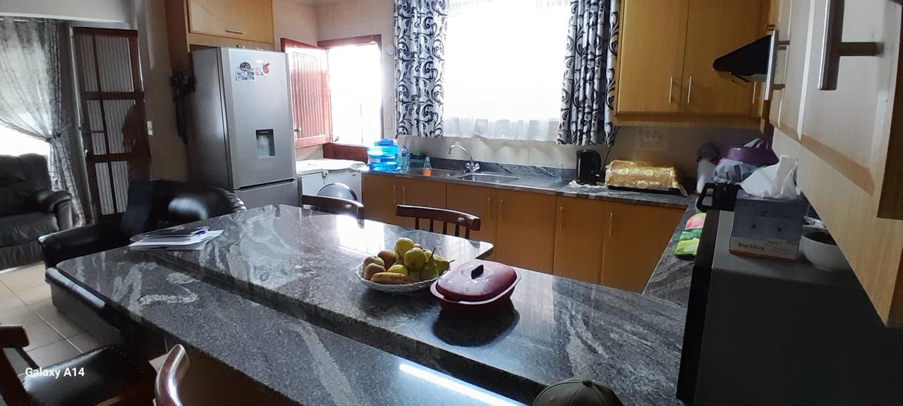 3 Bedroom House for Sale in Newlands West