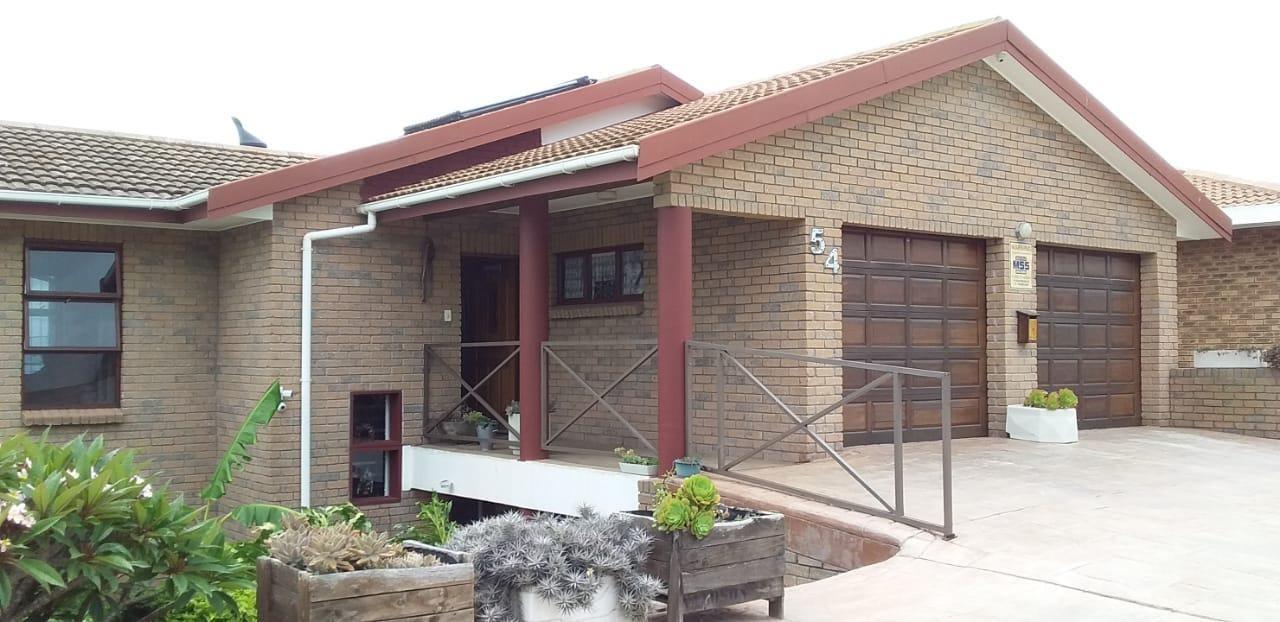 3 Bedroom House with Flatlet in Saldanha Central