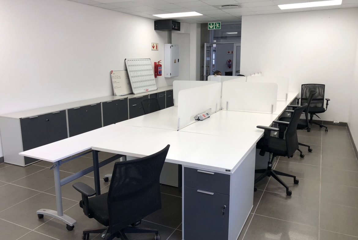 Prime Office Space To Let – Access Complex Facility