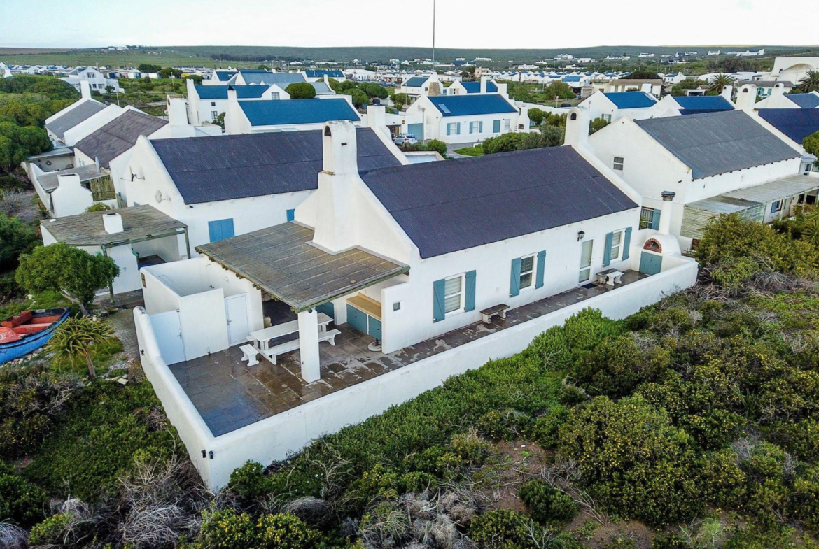 Delightful 3 bedroom home to let in Paternoster