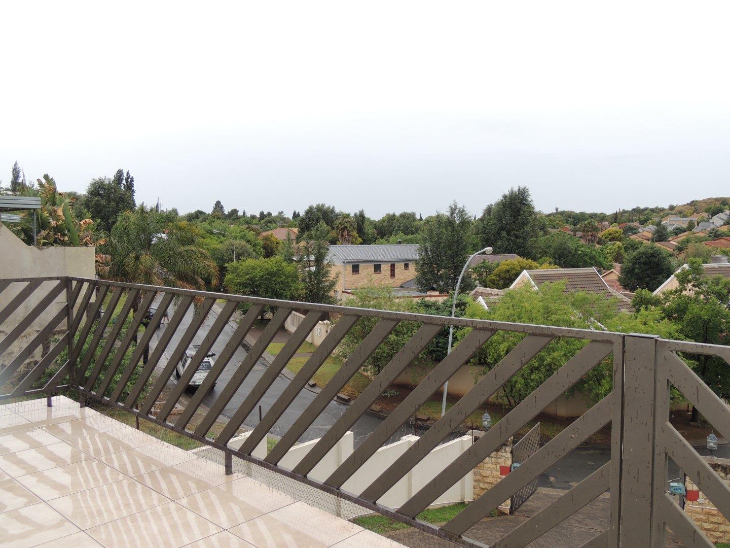 3 Bedroom House for Sale in Baysvalley