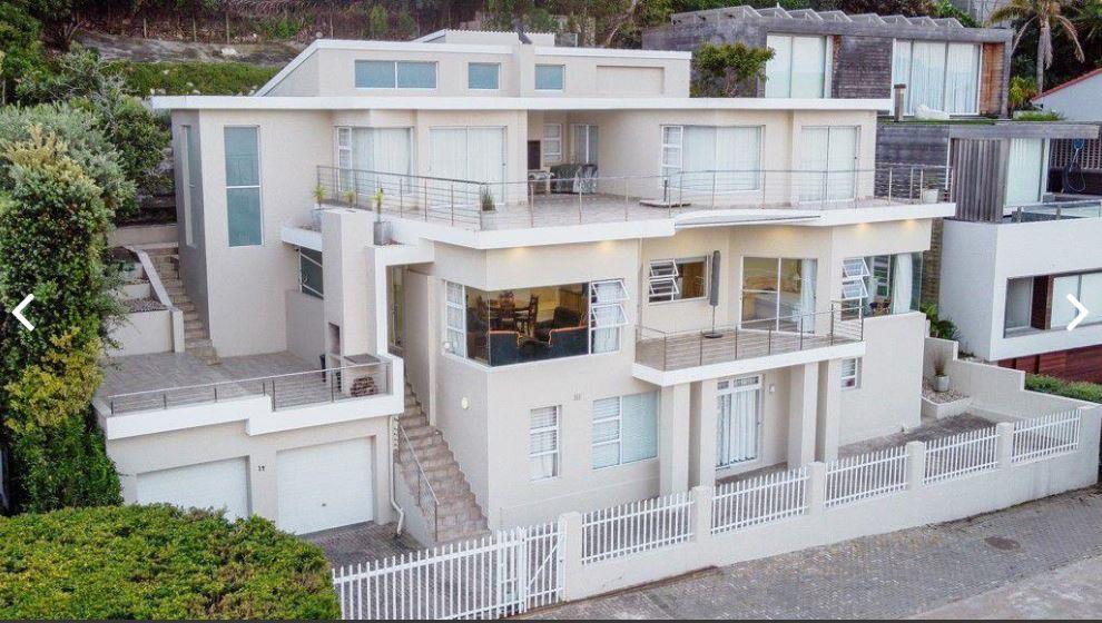 7 BEDROOM HOUSE FOR SALE IN SIGNAL HILL