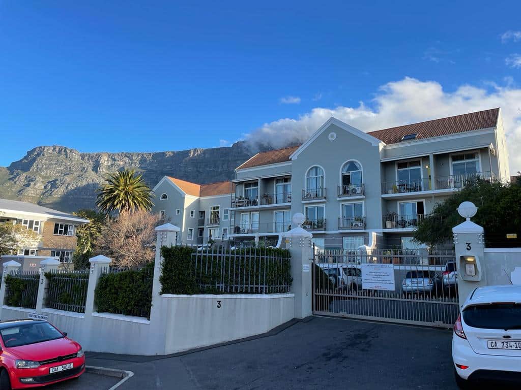 1 BEDROOM APARTMENT / FLAT FOR SALE IN GARDENS