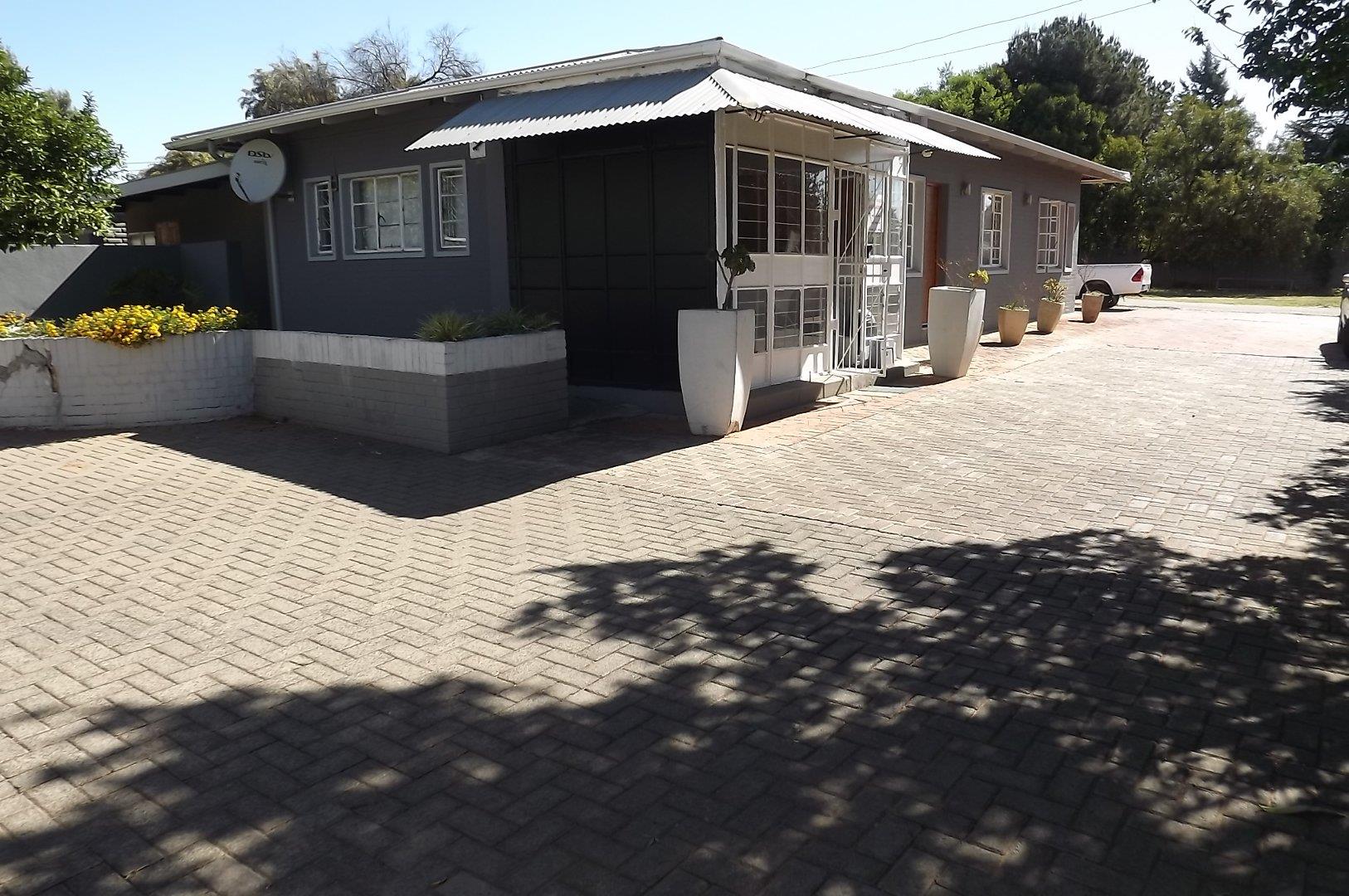25 Bedroom House for Sale in Wilgehof Bloemfontein, Wilgehof