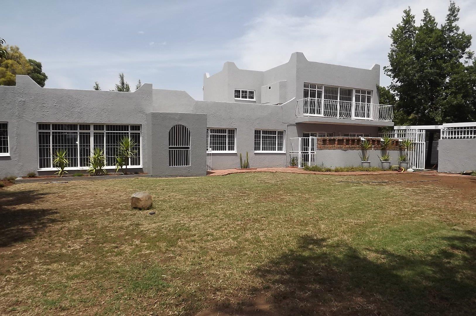 6 Bedroom House for Sale in Fichardt Park