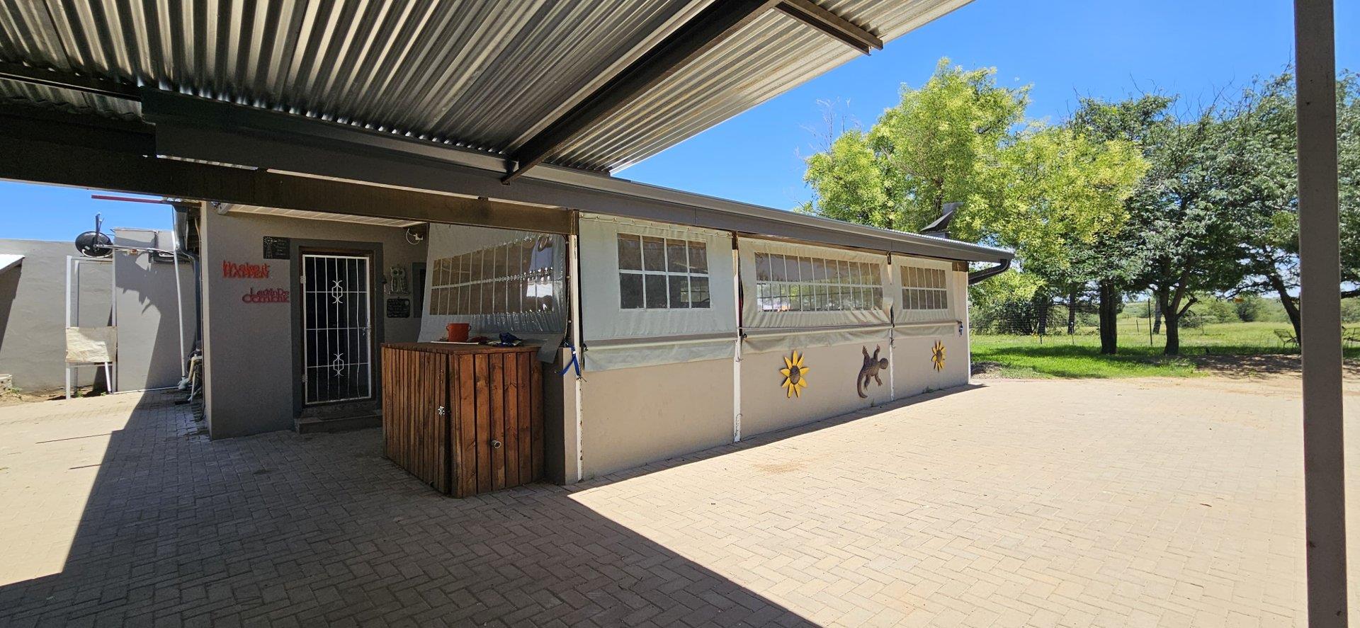 5 Bedroom House for Sale in Highveld