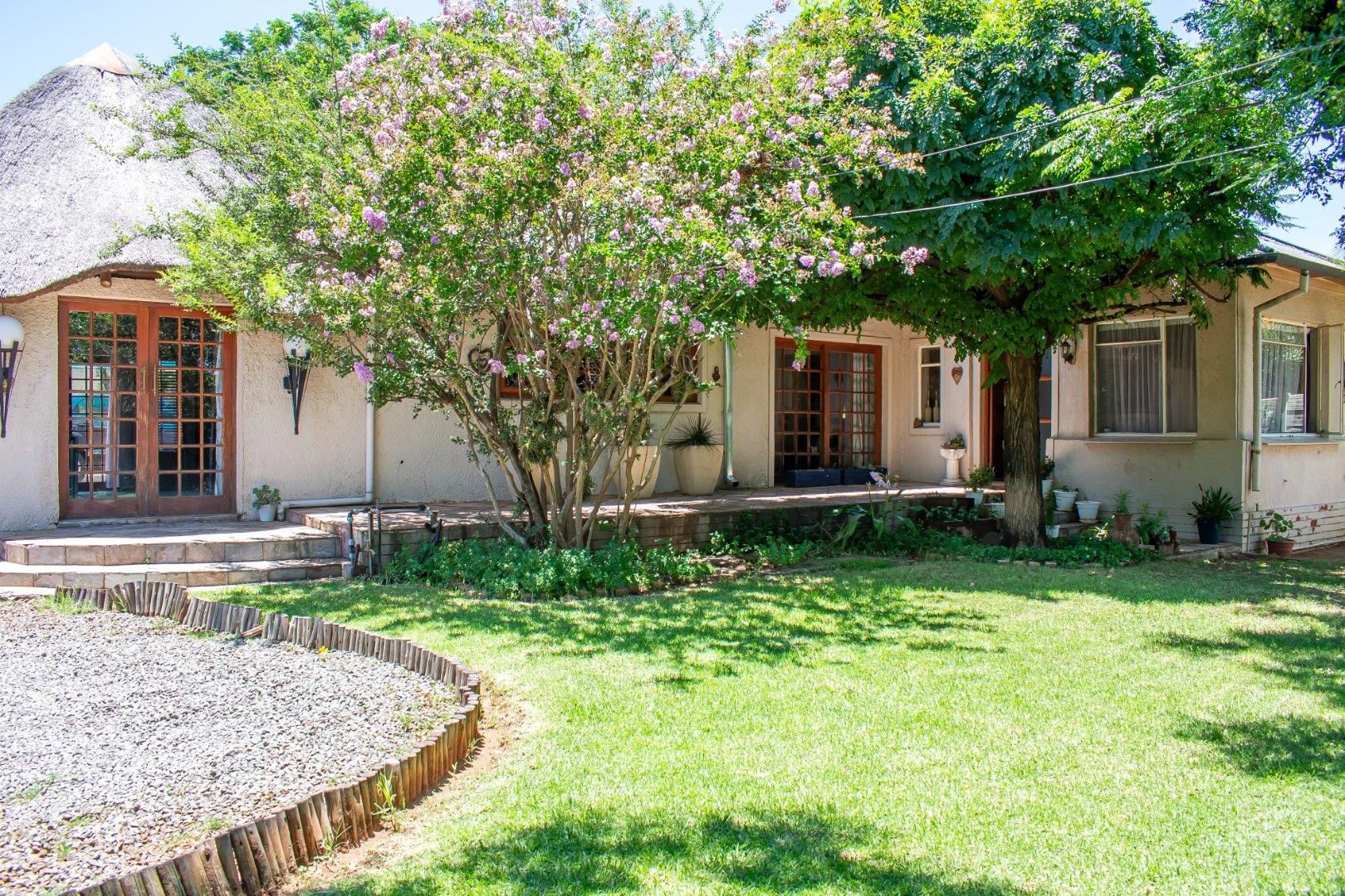 4 Bedroom House for Sale in Westdene