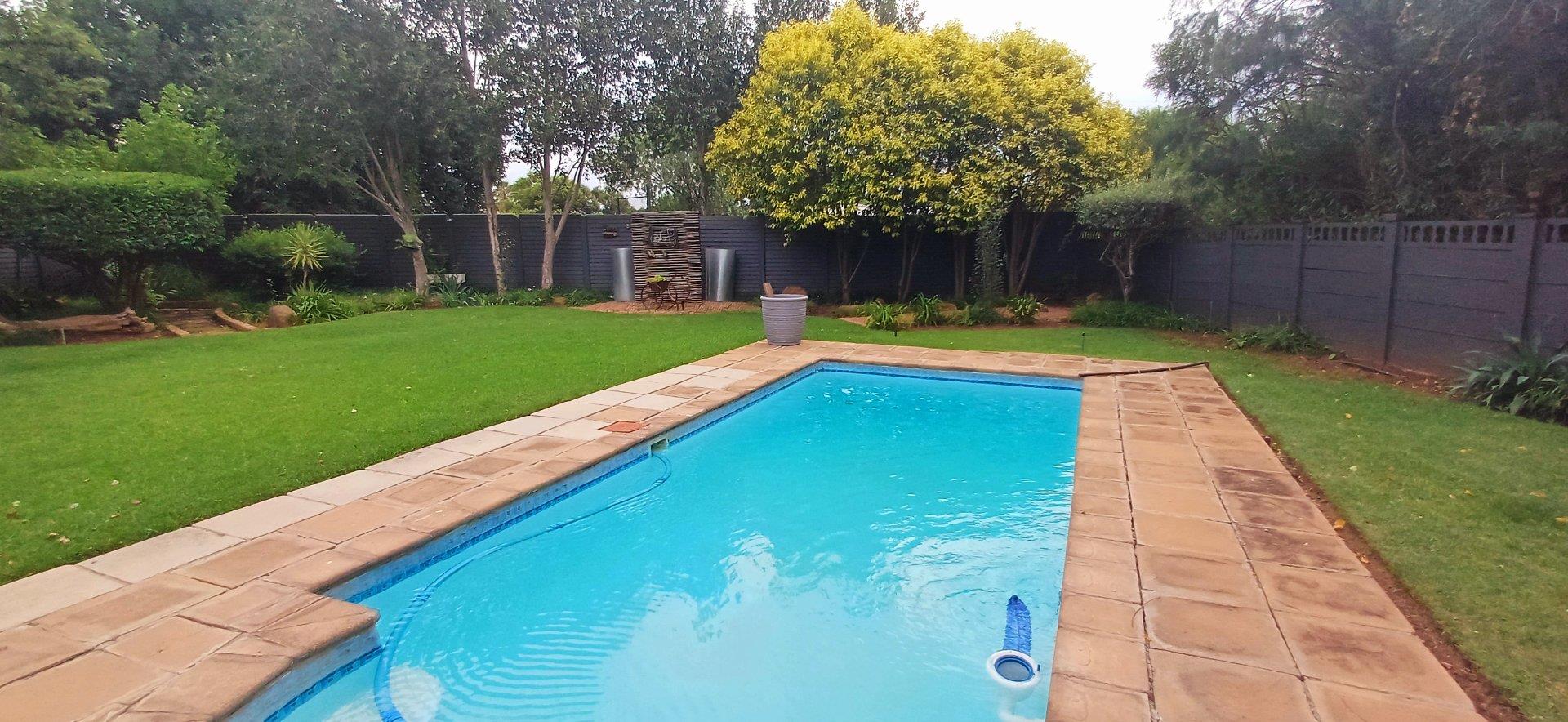 7 Bedroom House for Sale in Fichardt Park