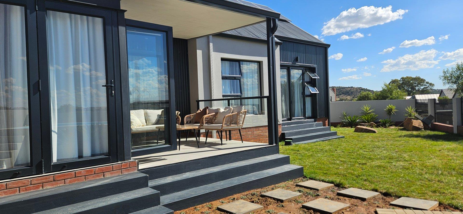 3 Bedroom Townhouse for Sale in Woodland Hills Bergendal