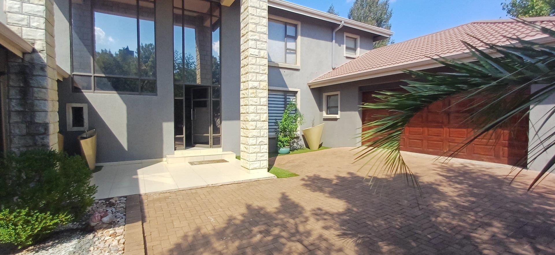 4 Bedroom House for Sale in Woodland Hills Wildlife Estate