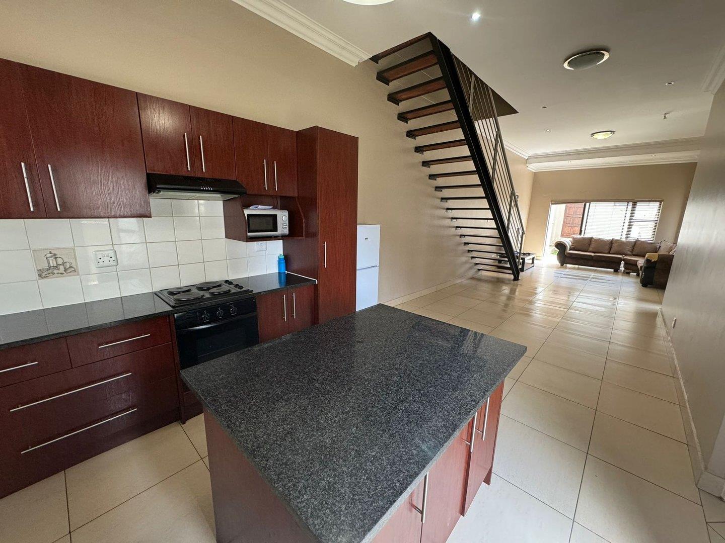 3 Bedroom Apartment / Flat for Sale in Shellyvale