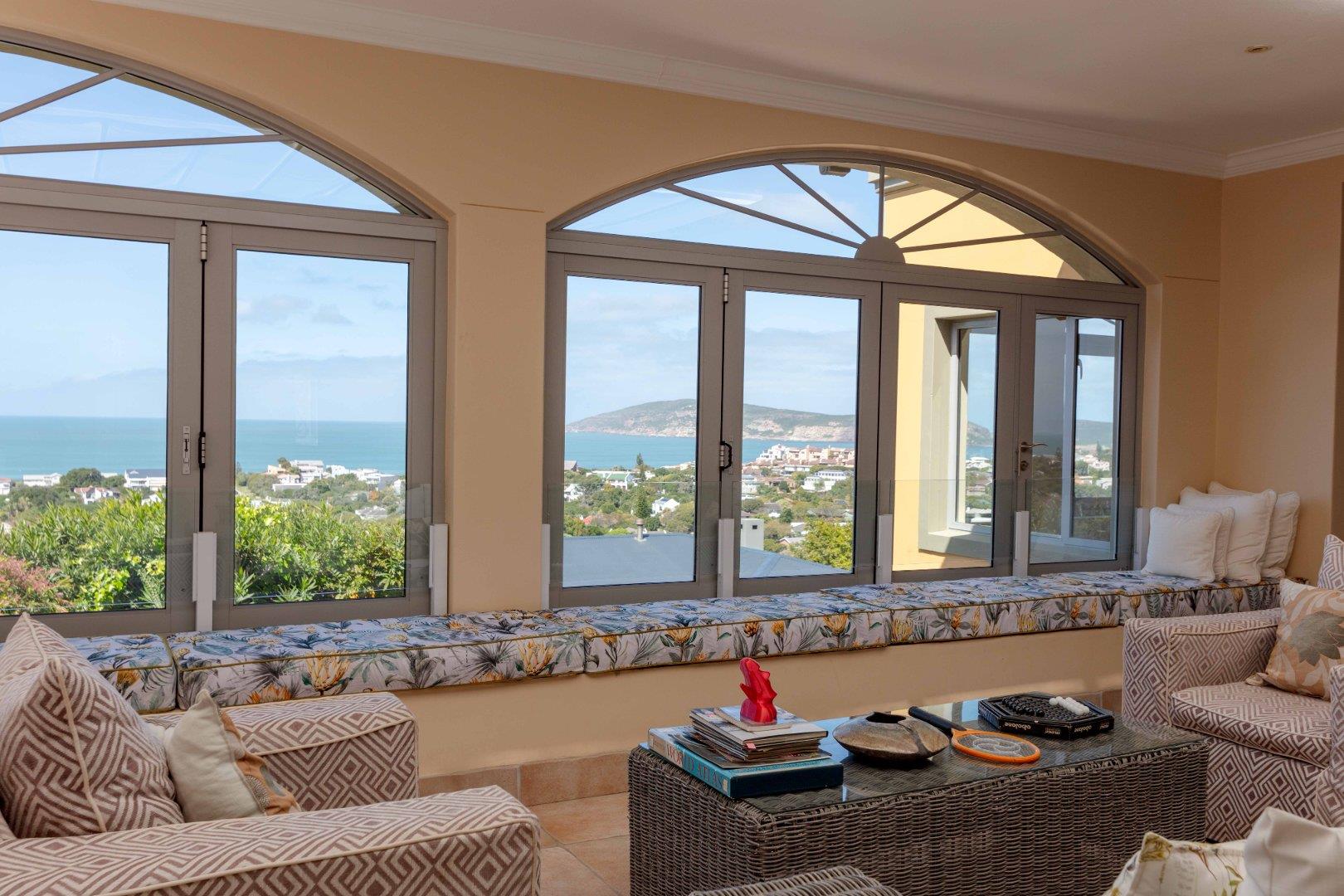 6 BEDROOM HOUSE FOR SALE IN LOWER ROBBERG