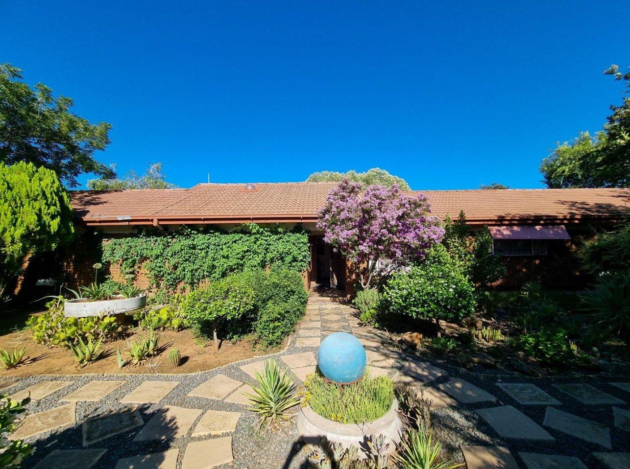 3 Bedroom House for Sale in Universitas