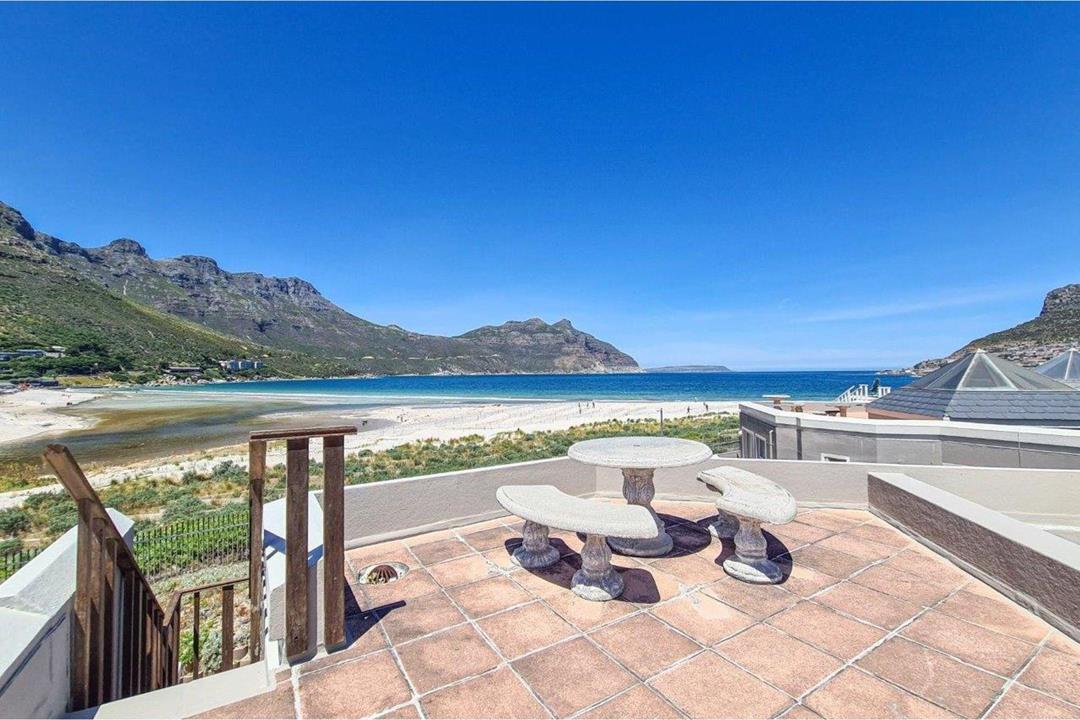 Fully Furnished 3 bedroom Beachfront Townhouse Hout Bay