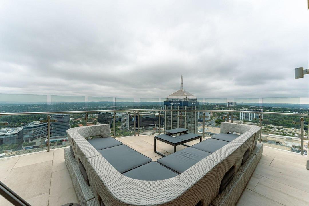 3 Bedroom Luxury Hotel Penthouse in Michelangelo Towers