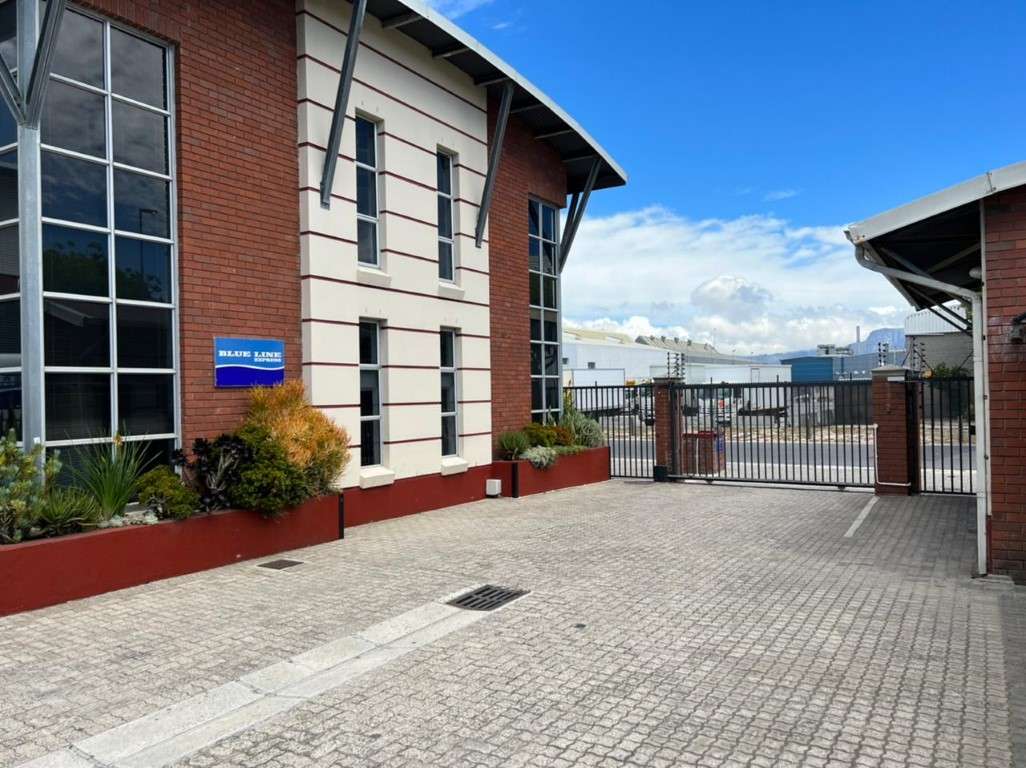 Gateway Park, Airport Industria 2