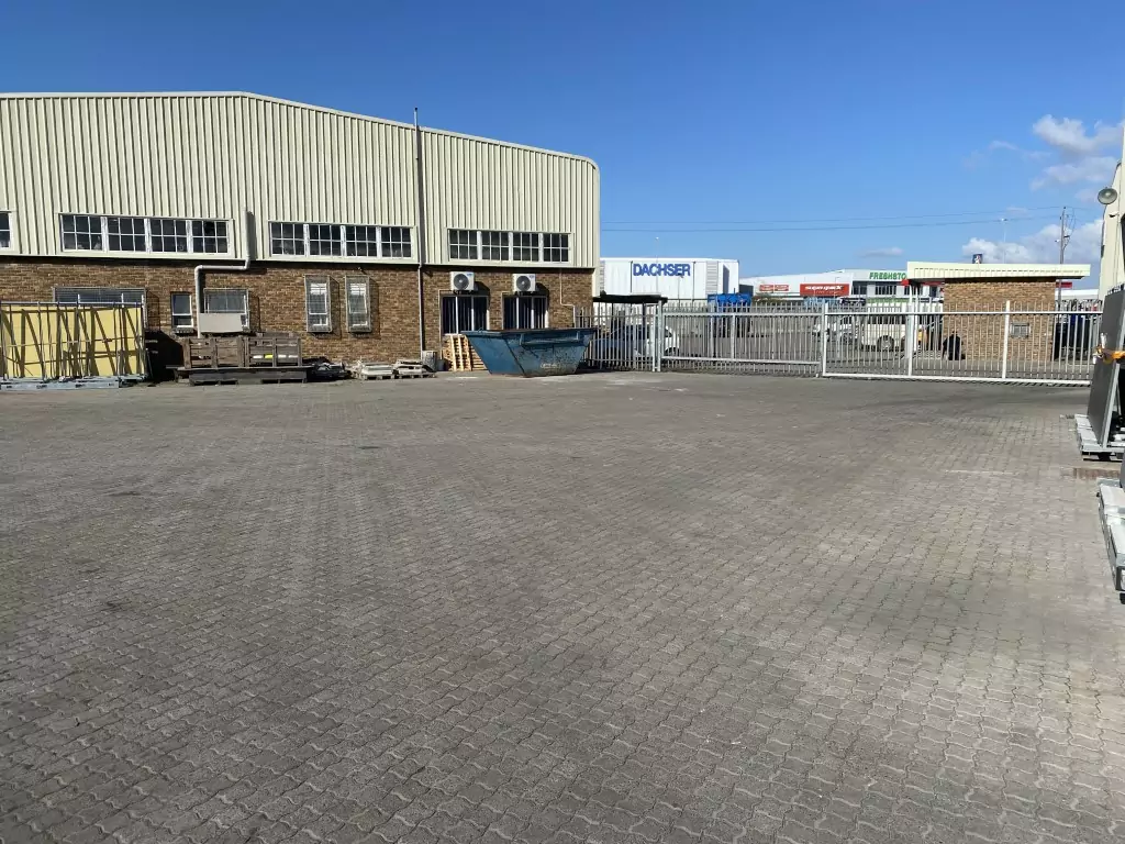 Alkin Park, Airport Industria