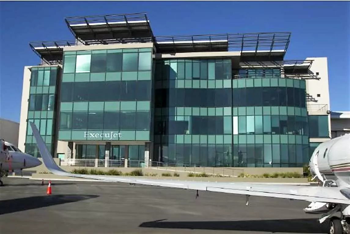 Execujet Office Park, Airport City