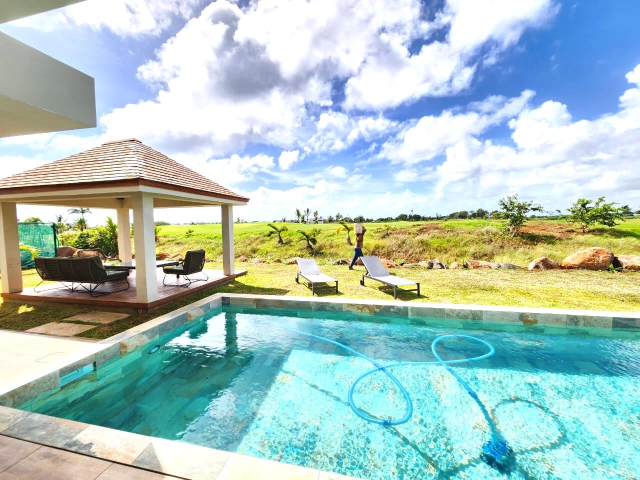 Exquisite Golf-Facing Luxury Villa