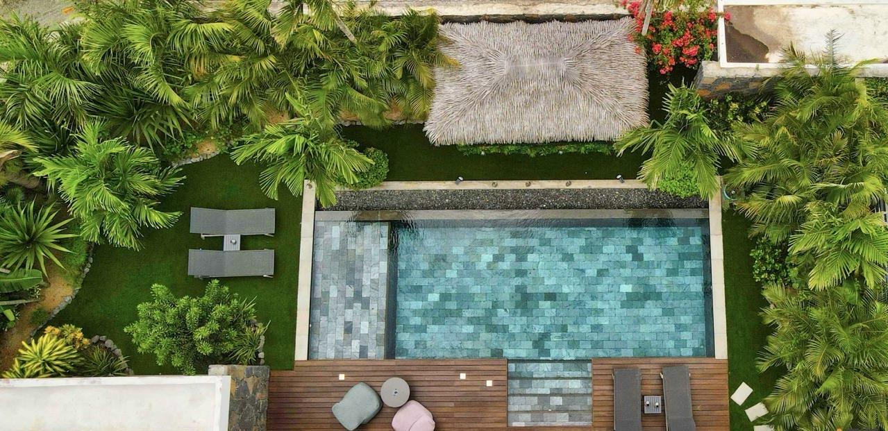 Superb Balinese Style Villa, 6 bedrooms, Swimming pool, 900