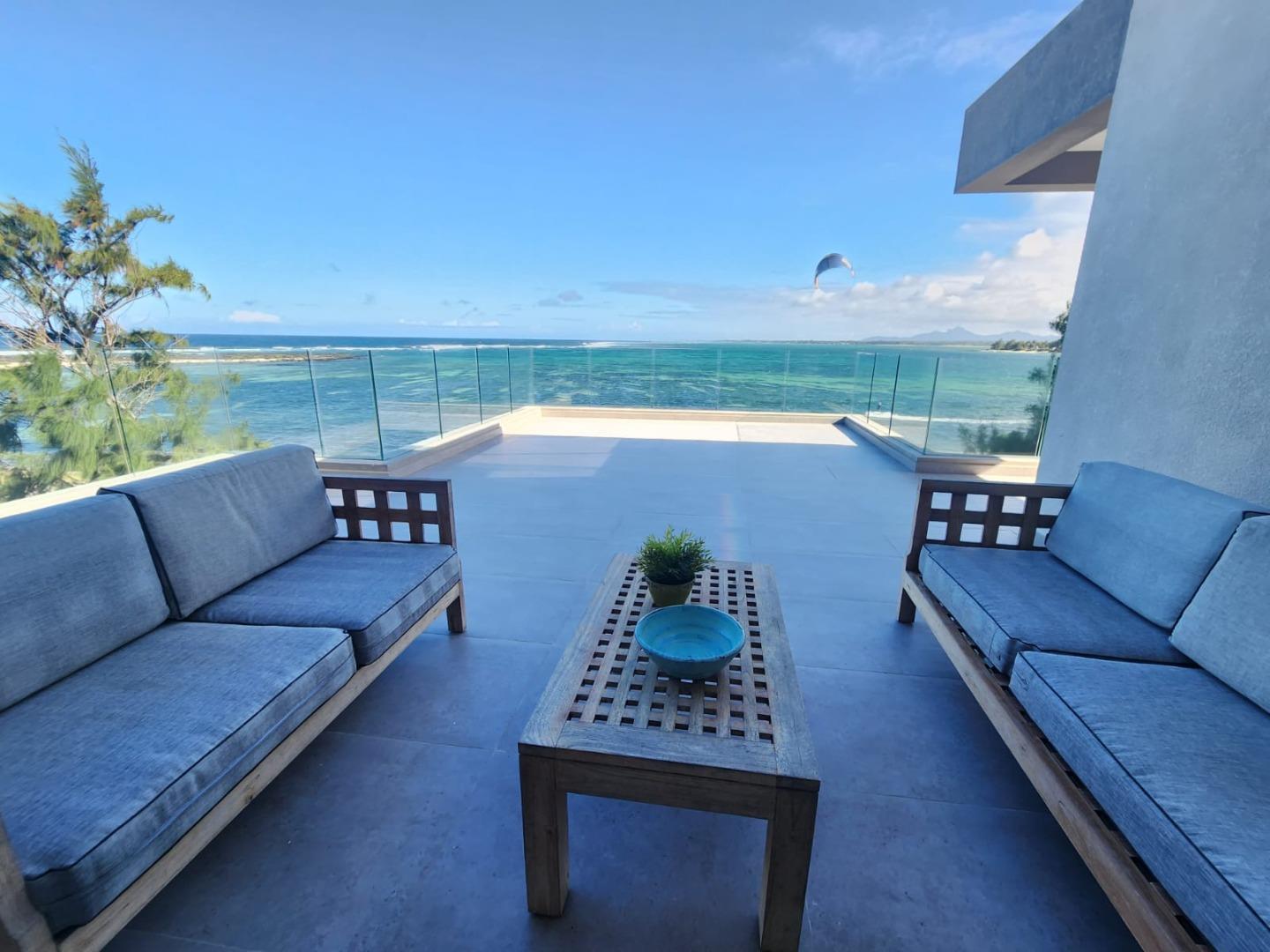 Beachfront Bliss: 3-Bedroom Penthouse Rental