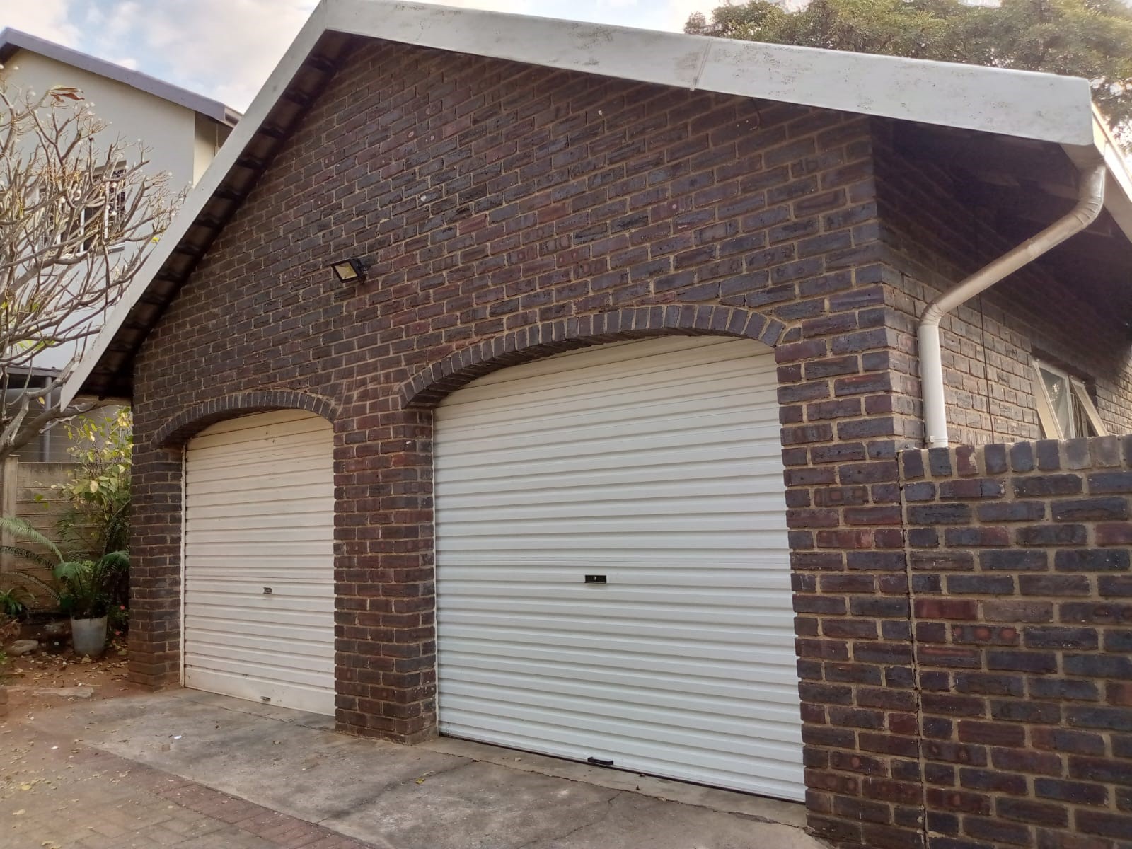 Two homes at one price – Safari Gardens