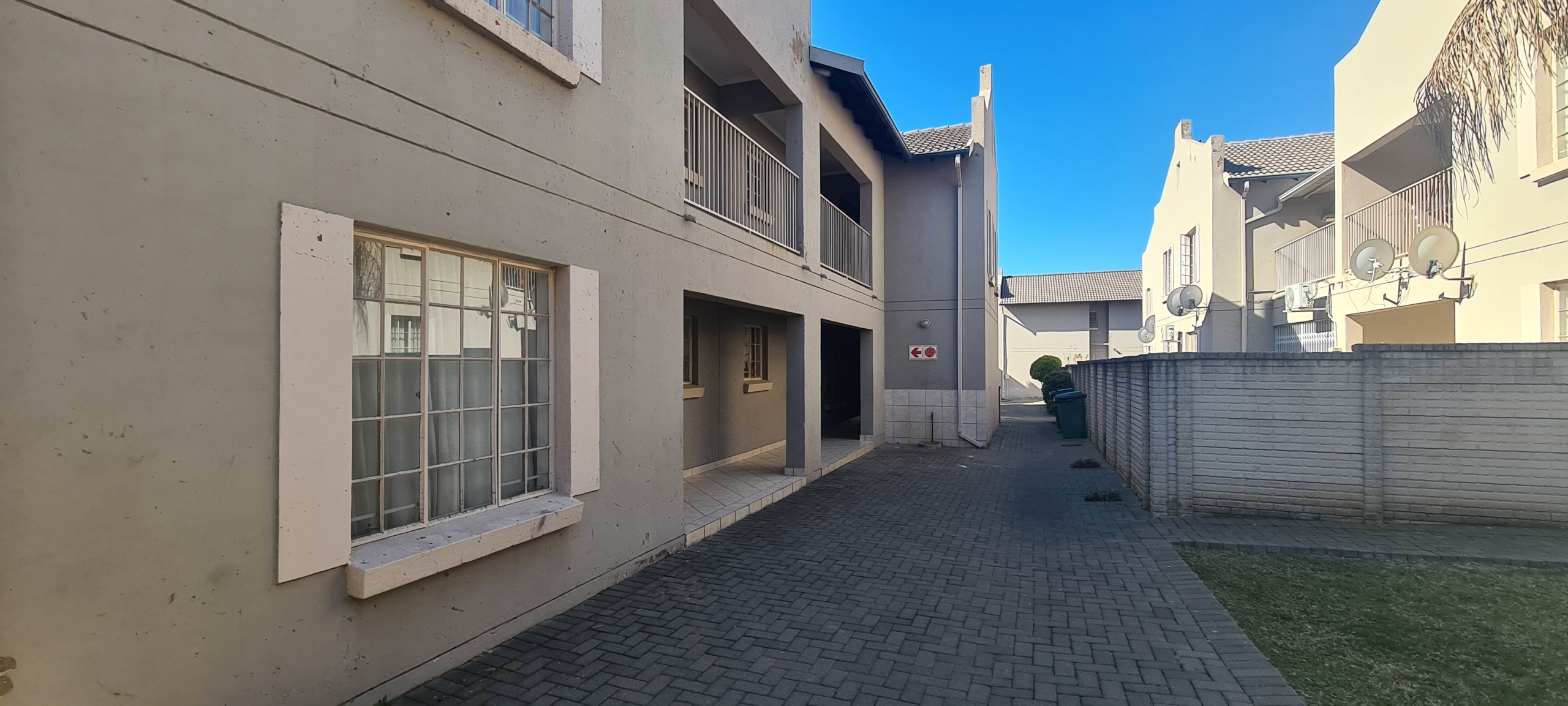 Welcome to this inviting 2-bedroom apartment