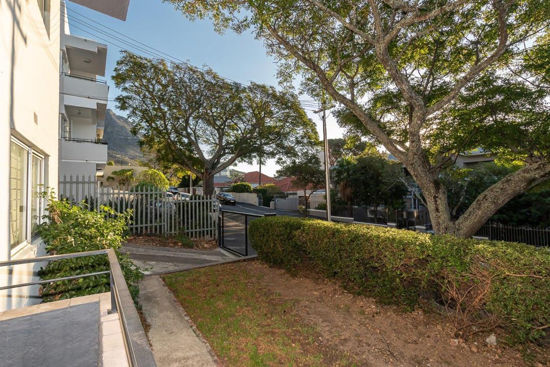 1 Bedroom Apartment / Flat for Sale in Vredehoek