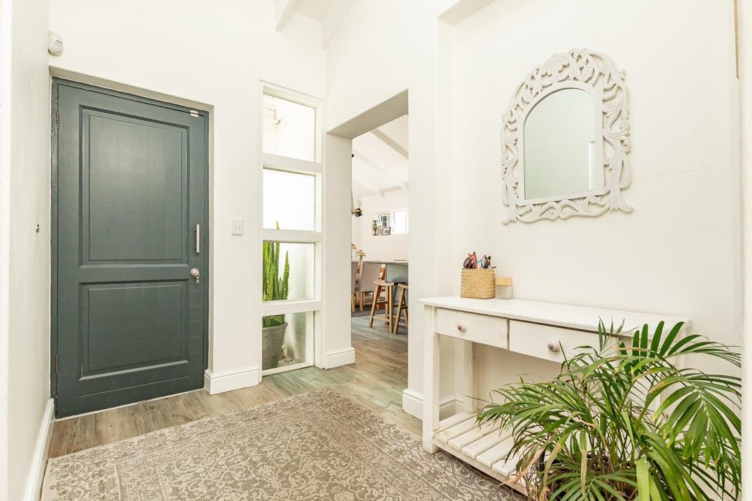 3 Bedroom House for Sale in Claremont