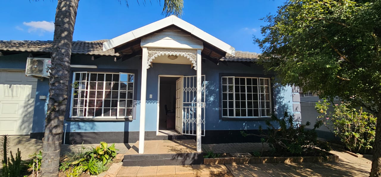 Charming Victorian Style Home in Sought-After Complex