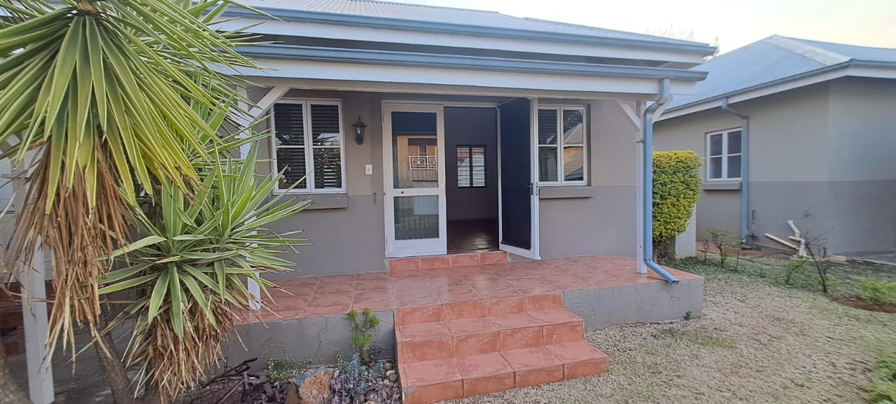 Charming 2-Bedroom Home in a Complex in Waterval East