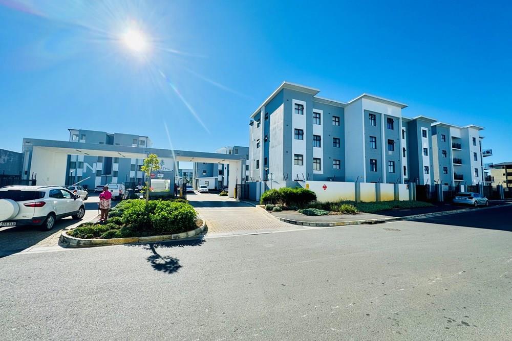 Apartment For Sale in Parklands, Blouberg