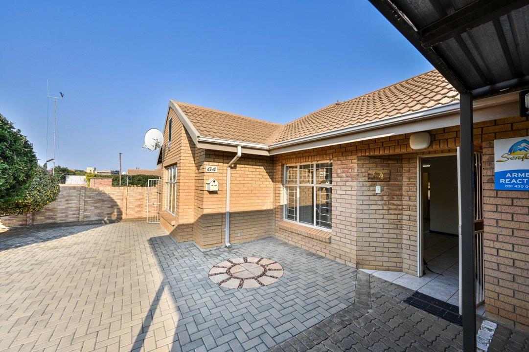 2 Bedroom Townhouse for Sale in Universitas