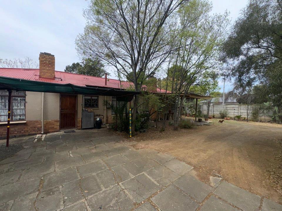 4 Bedroom House for Sale in Noordhoek