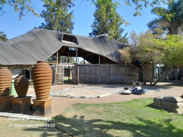 A lovely 4 bedroom home on a 8,6 hectare plot