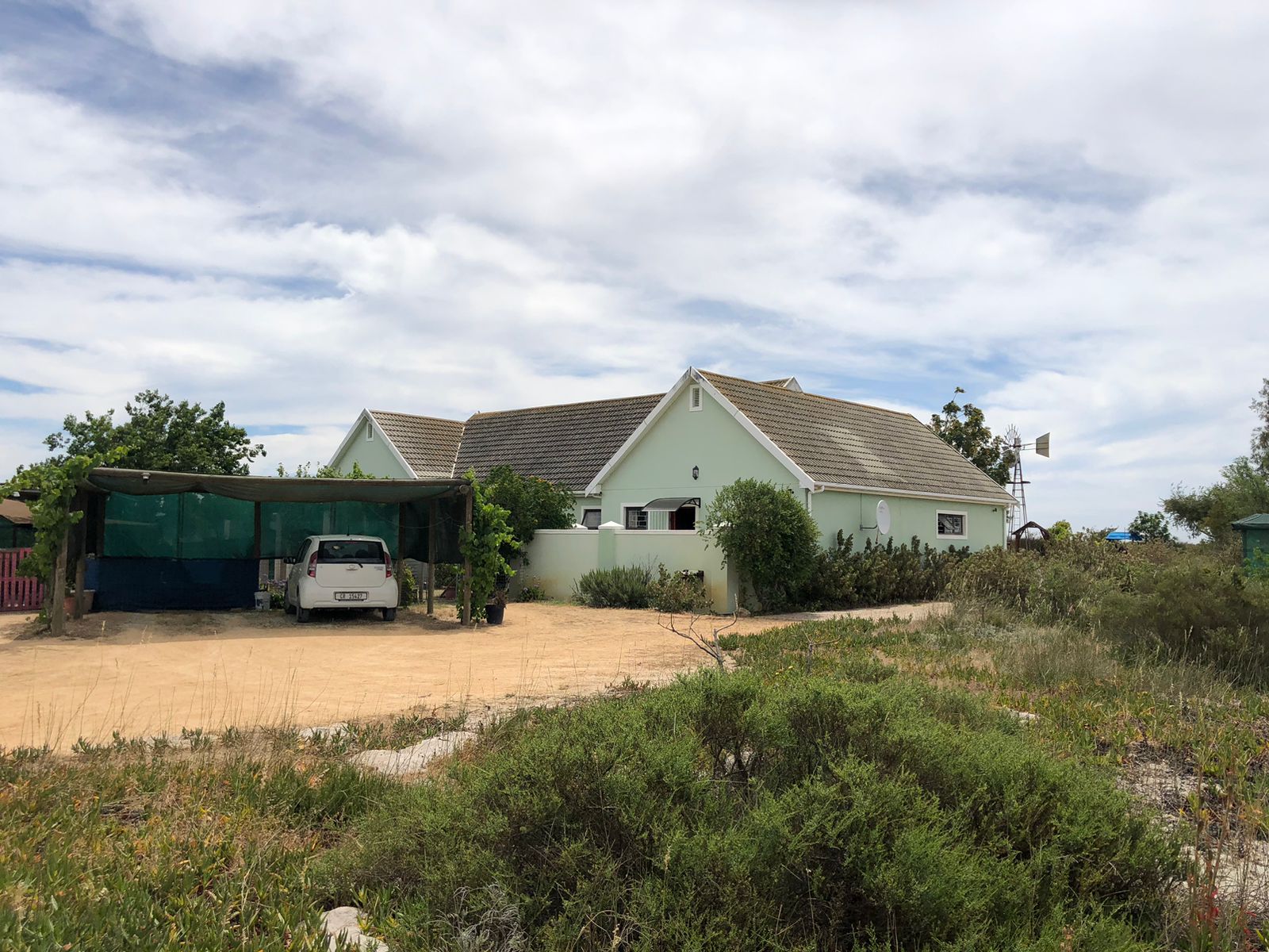 Magnificent Country-Style Smallholding For Sale