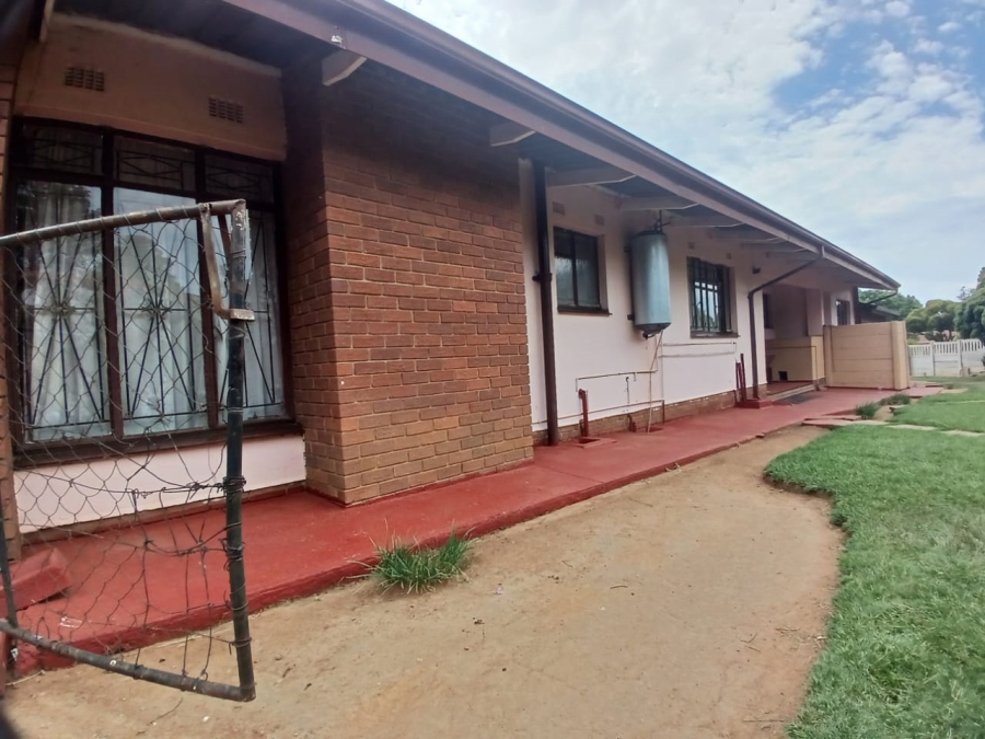 3 Bed House for Sale Kilbarchan Newcastle