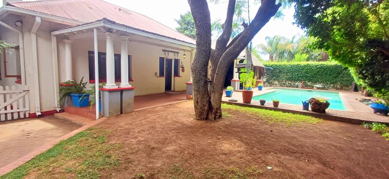 5 Bedroom House for Sale in Westdene