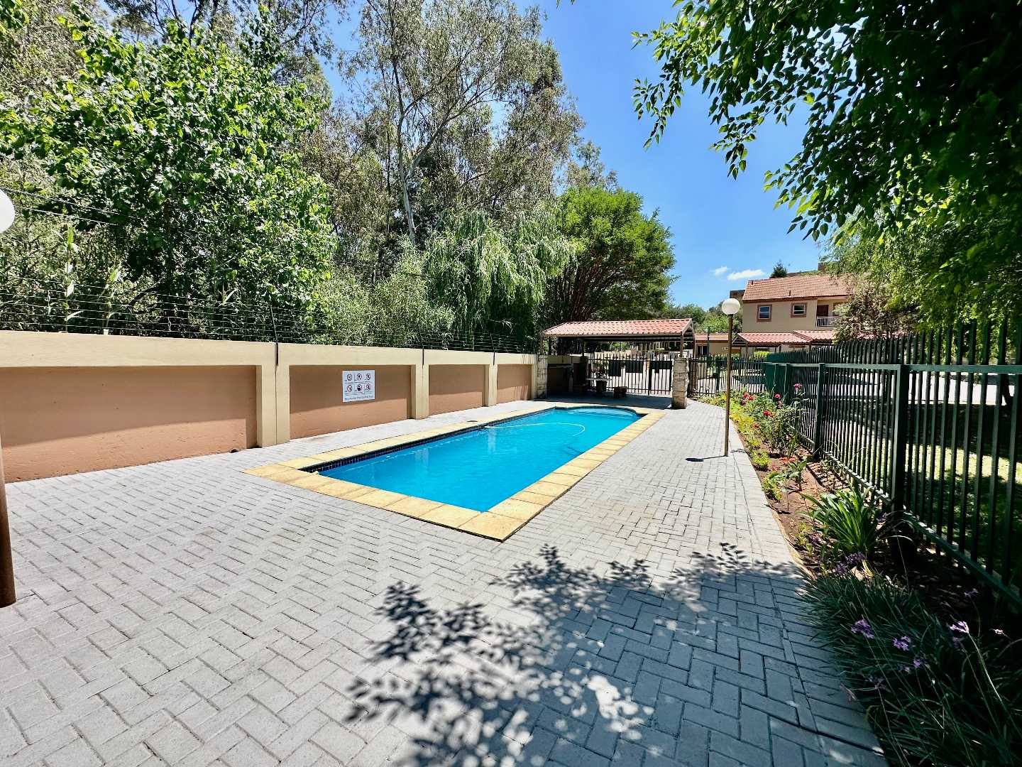 Townhouse in Sunninghill, Sandton, Gauteng